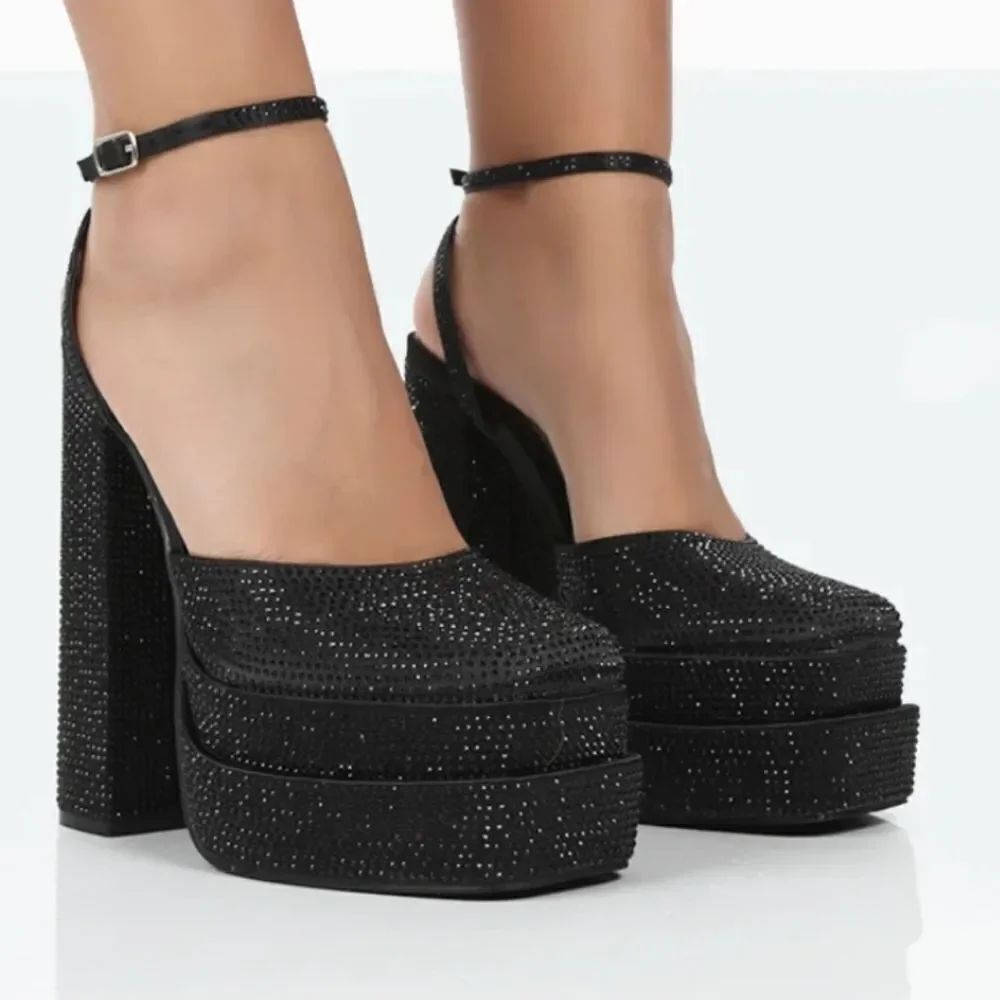 BRAND NEW SUGAR JEWEL PLATFORM BLOCK HEEL CLOSED TOE SANDAL